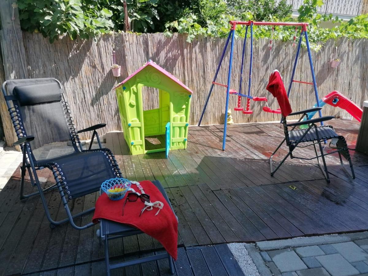 Apartmani u Kaštelima Kastela Bagian luar foto