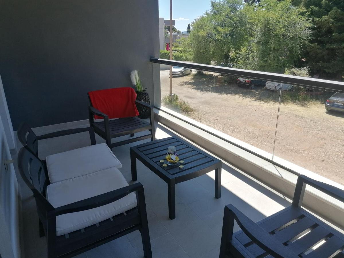 Apartmani u Kaštelima Kastela Bagian luar foto