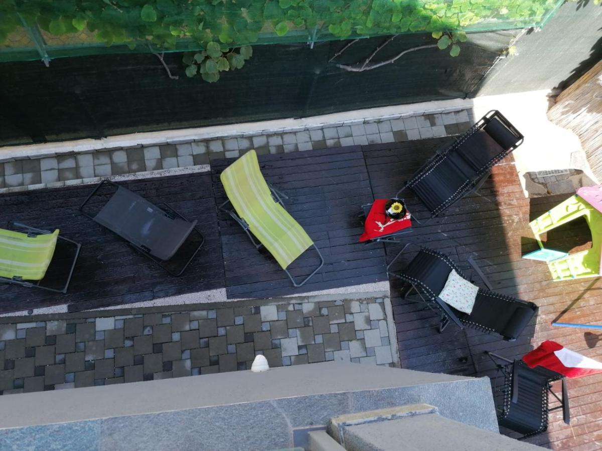 Apartmani u Kaštelima Kastela Bagian luar foto