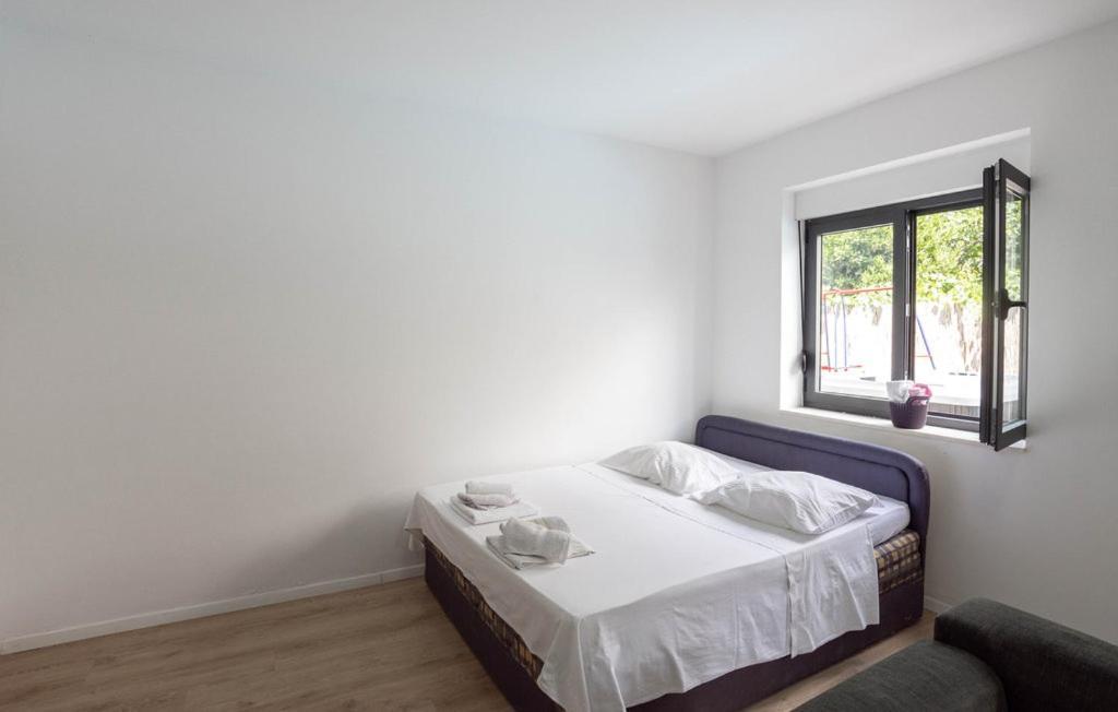 Apartmani u Kaštelima Kastela Bagian luar foto