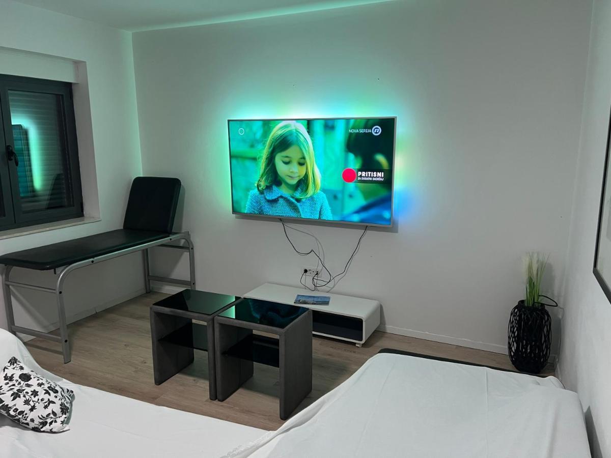 Apartmani u Kaštelima Kastela Bagian luar foto