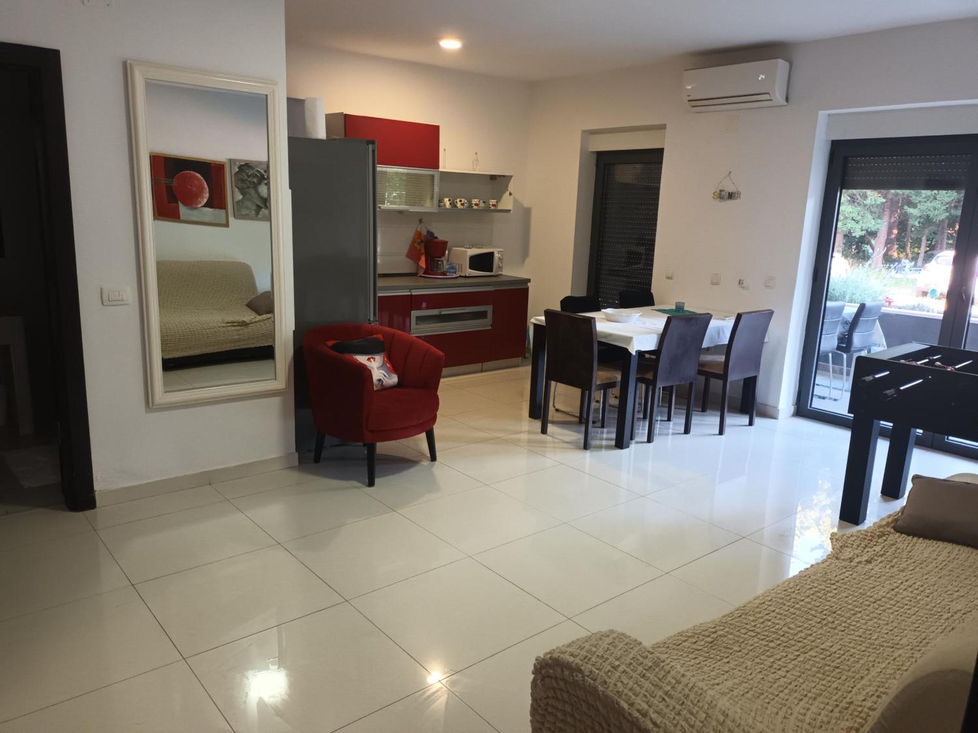 Apartmani u Kaštelima Kastela Bagian luar foto